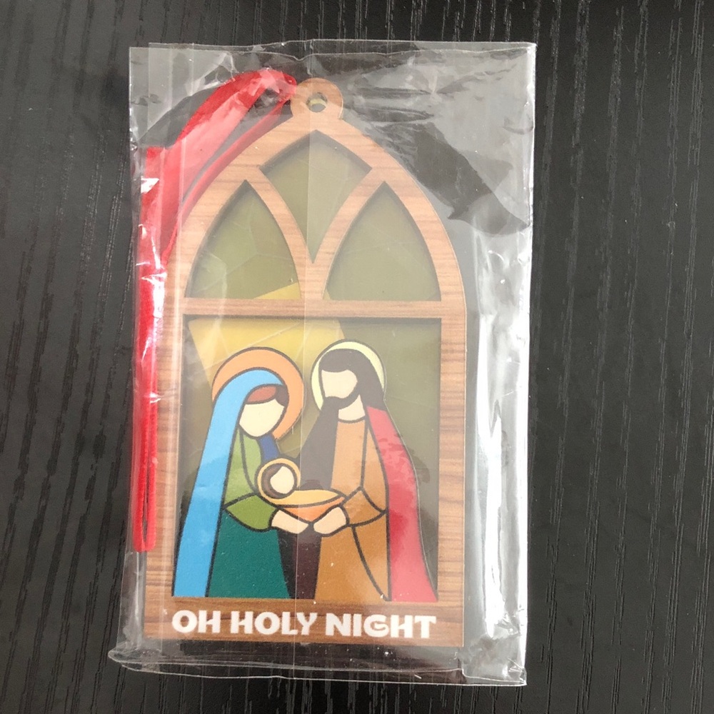 🥤 Religious 'Oh Holy Night' Wooden Window Ornament